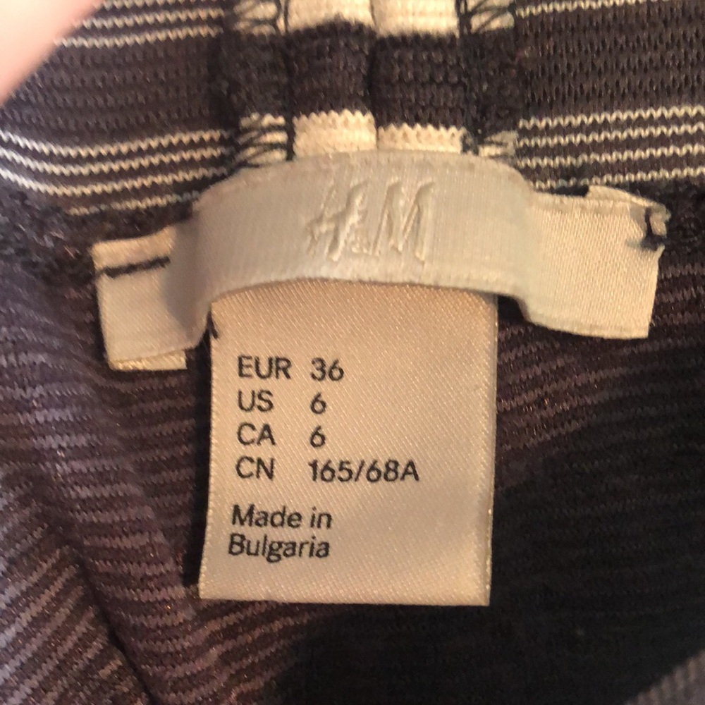 H&M stretch skirt Navy - Picture 3 of 4